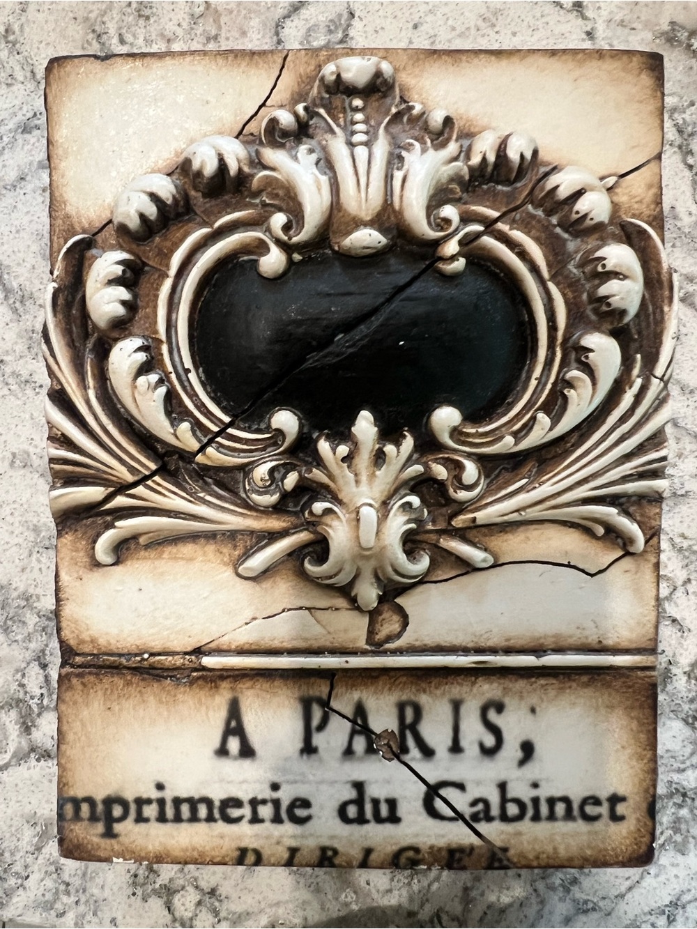 Sid Dickens memory block Vintage-Inspired Decorative Wall Plaque